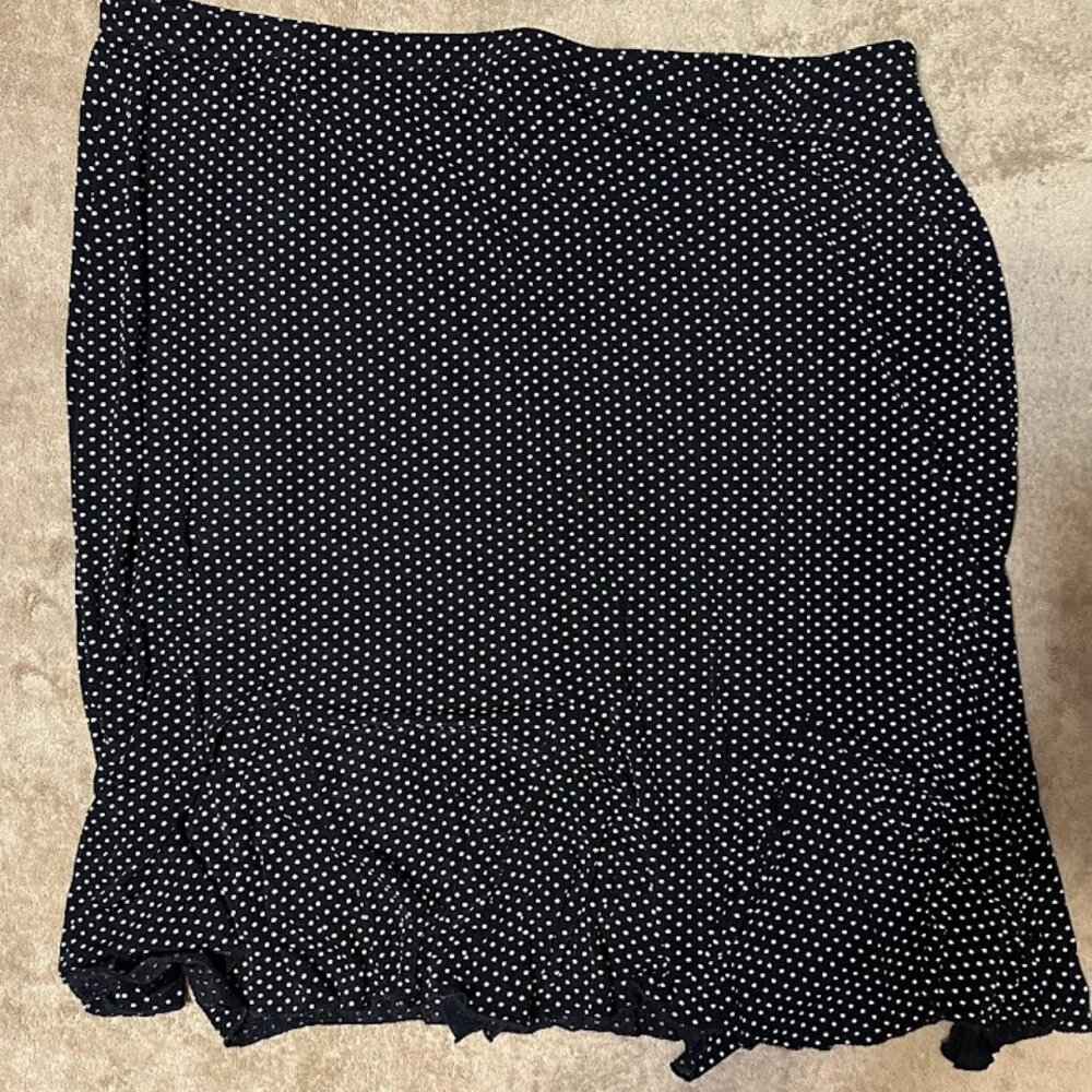 S89 - Susan Lawrence Woman Black White Polka Dot flowy skirt 2x 18 20